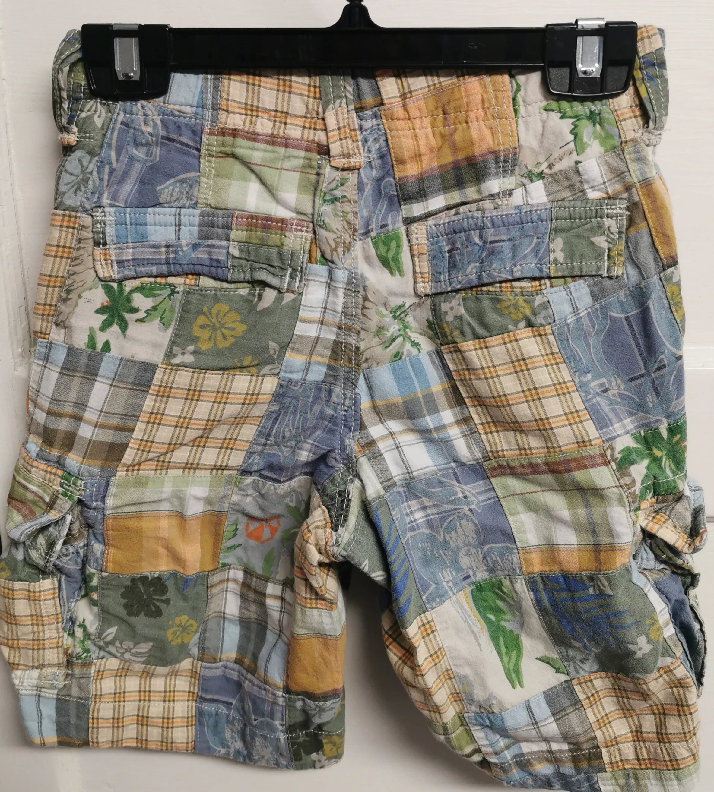 BOY SIZE 7 YEARS - GAP Kids, Patchwork Cargo Shorts EUC B44