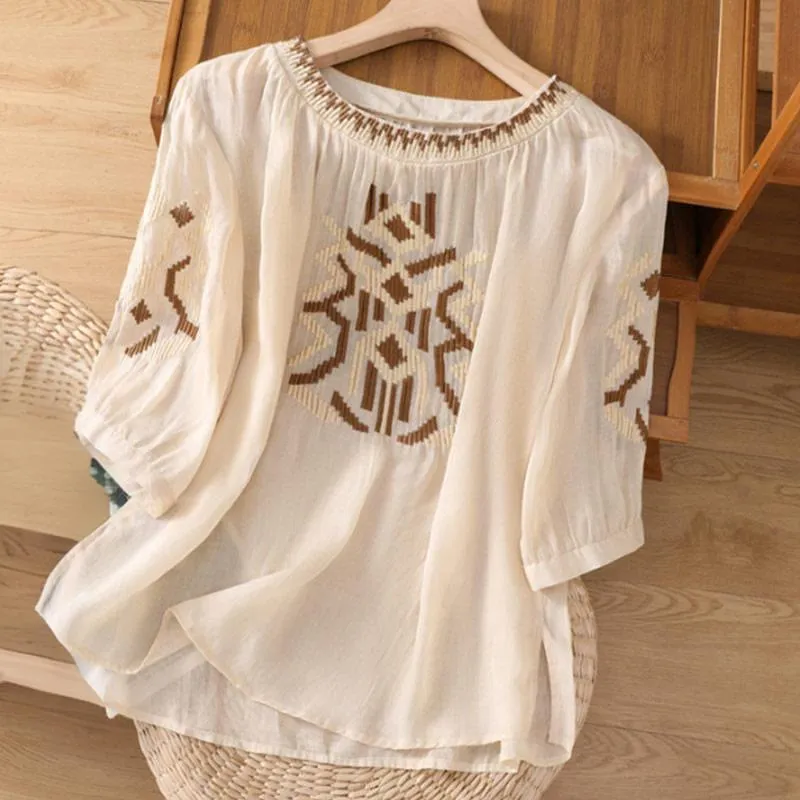 Buddha Stones Casual Symmetrical Embroidery Women's Crew Neck Design Half Sleeve Spandex T-shirt