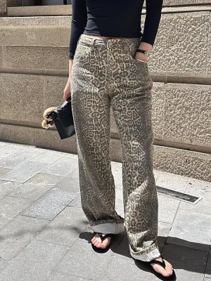 Chic Leopard Print Wide-Leg Jeans for Women