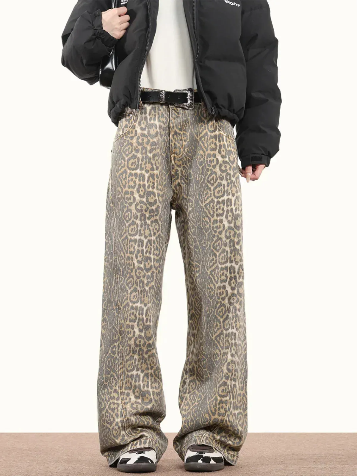 Chic Leopard Print Wide-Leg Jeans for Women
