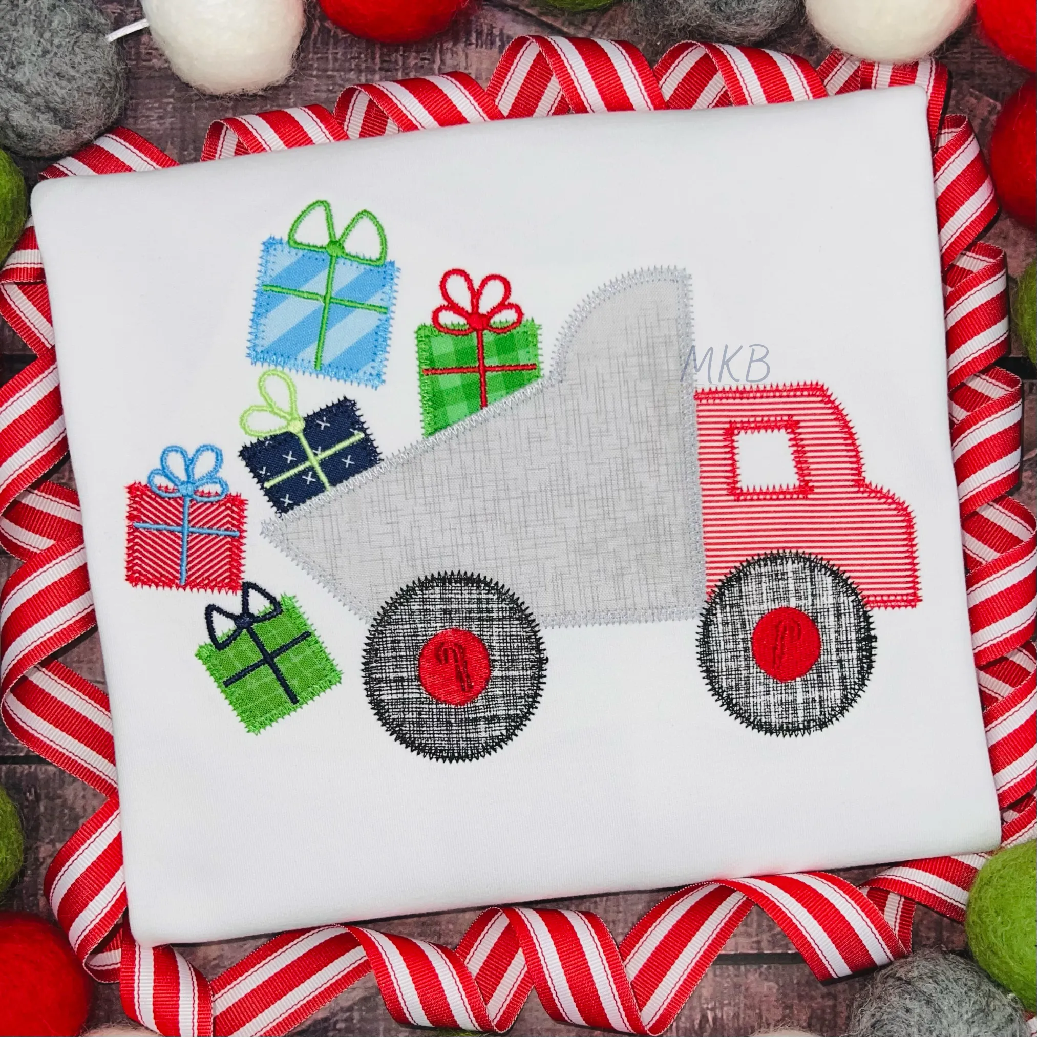 Christmas Present Dump Truck Zig Zag Stitch Applique Embroidery Design