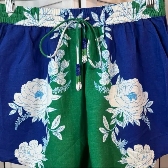 Farm Rio Soft Garden Shorts (L) NWT