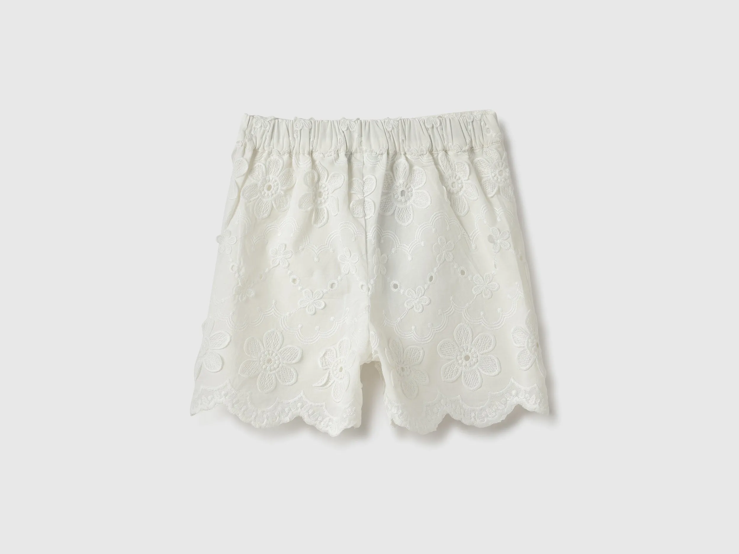 Floral Lace Regular Fit Shorts