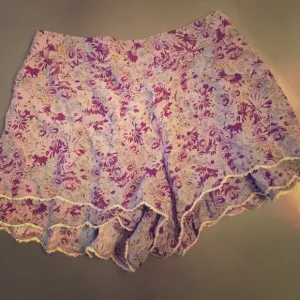Free People soft shorts size small, barely worn!