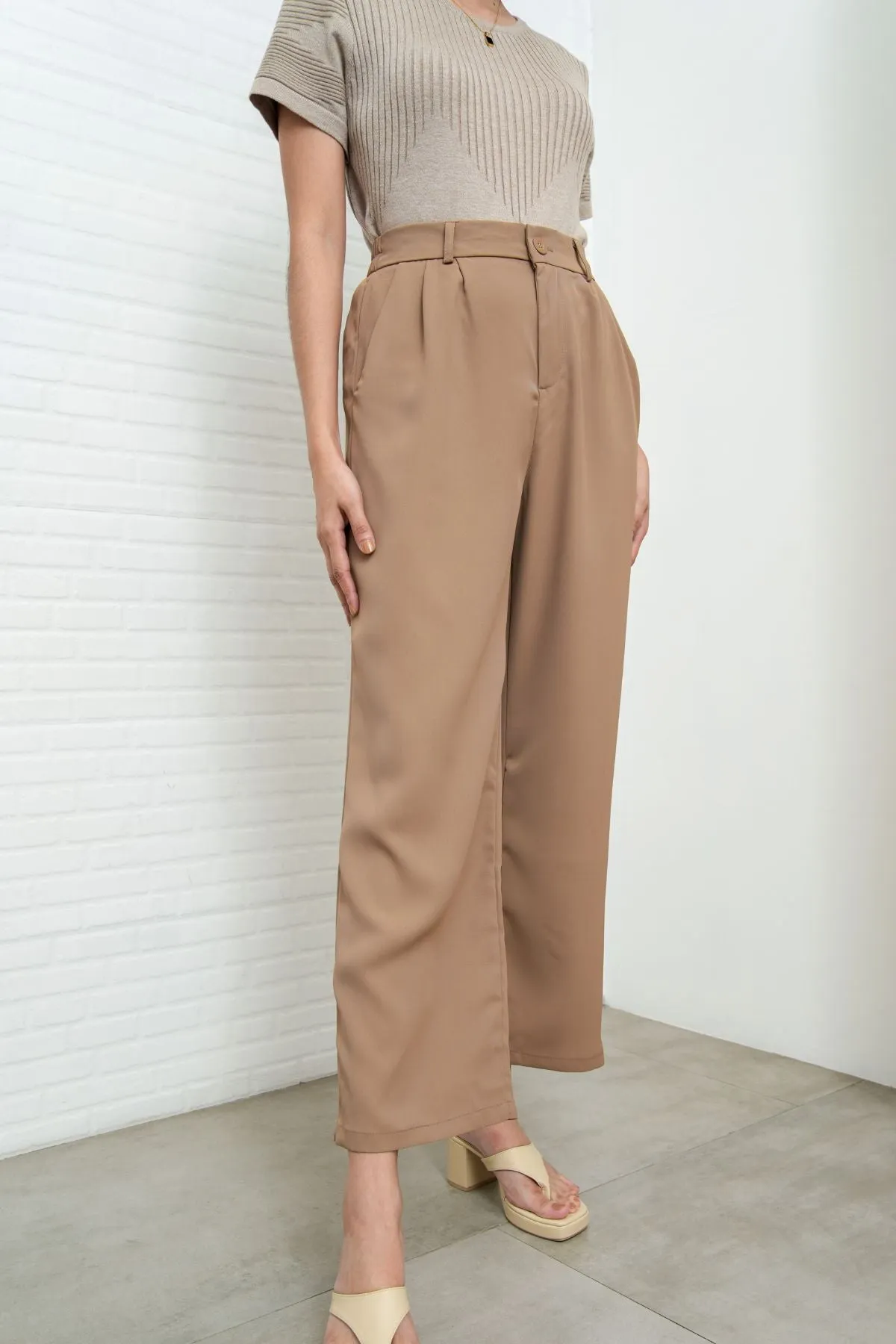HARVEY High-Waist Tailored Straight Leg Trousers (Light Brown)