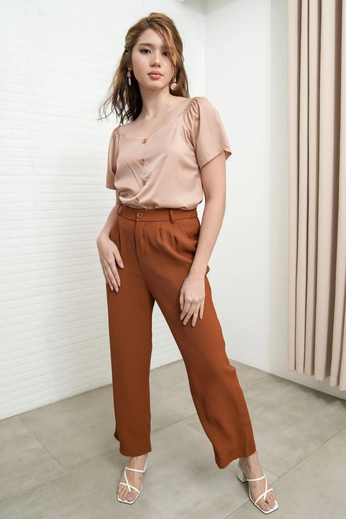 HARVEY High-Waist Tailored Straight Leg Trousers (Russet Brown)