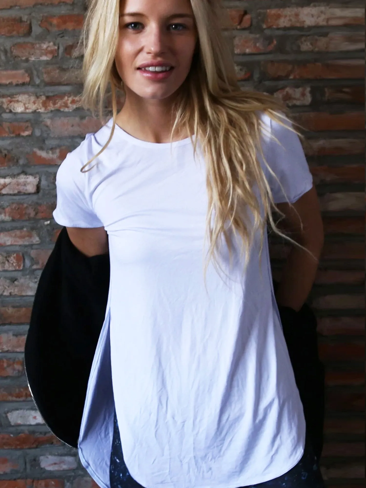 HI LO SPLIT SIDE TEE