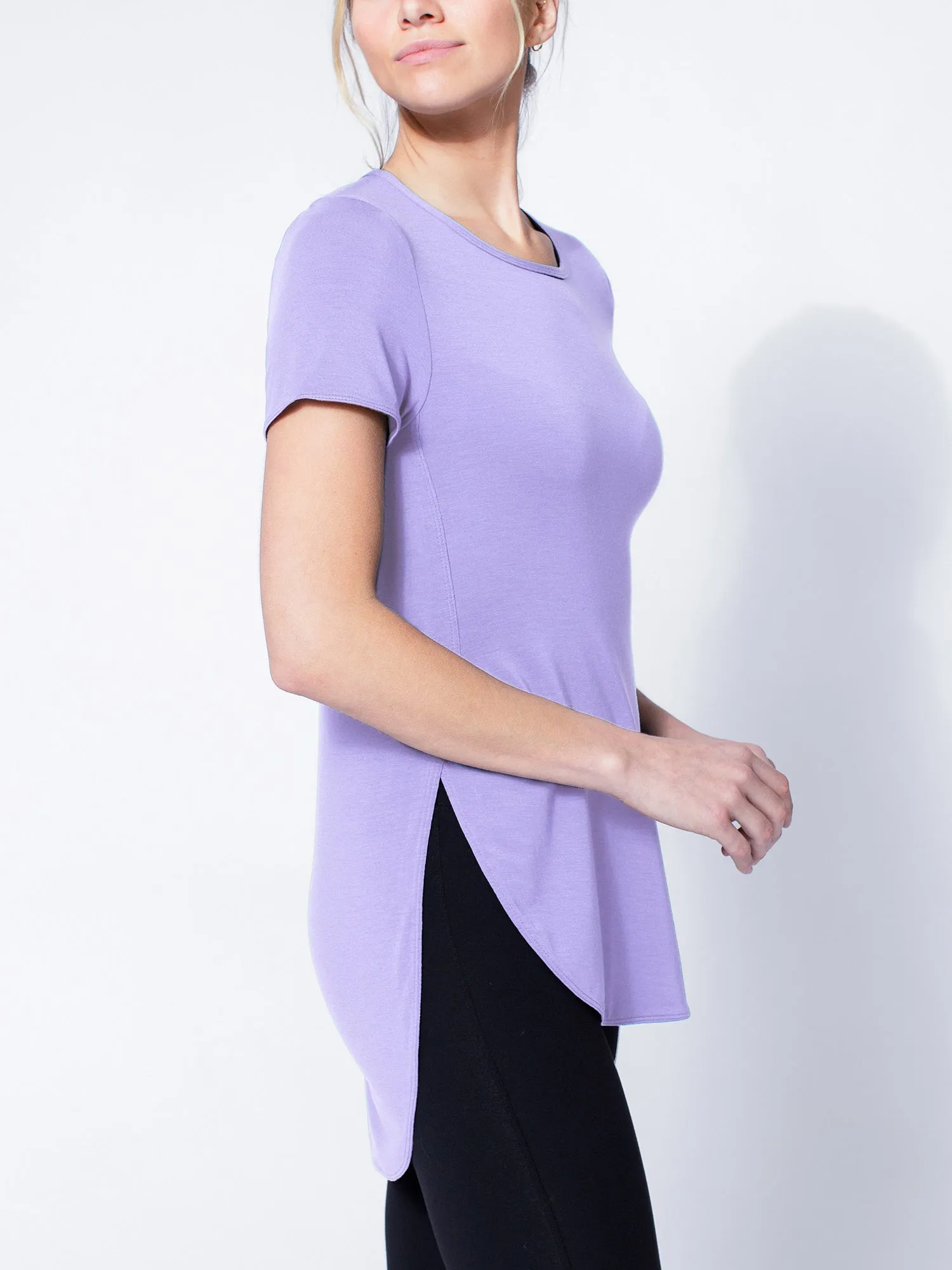 HI LO SPLIT SIDE TEE