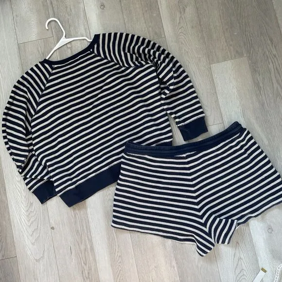 J. Crew Stripe Waffle Knit Crew Sweater   Shorts Blue Cream (large) lounge beach