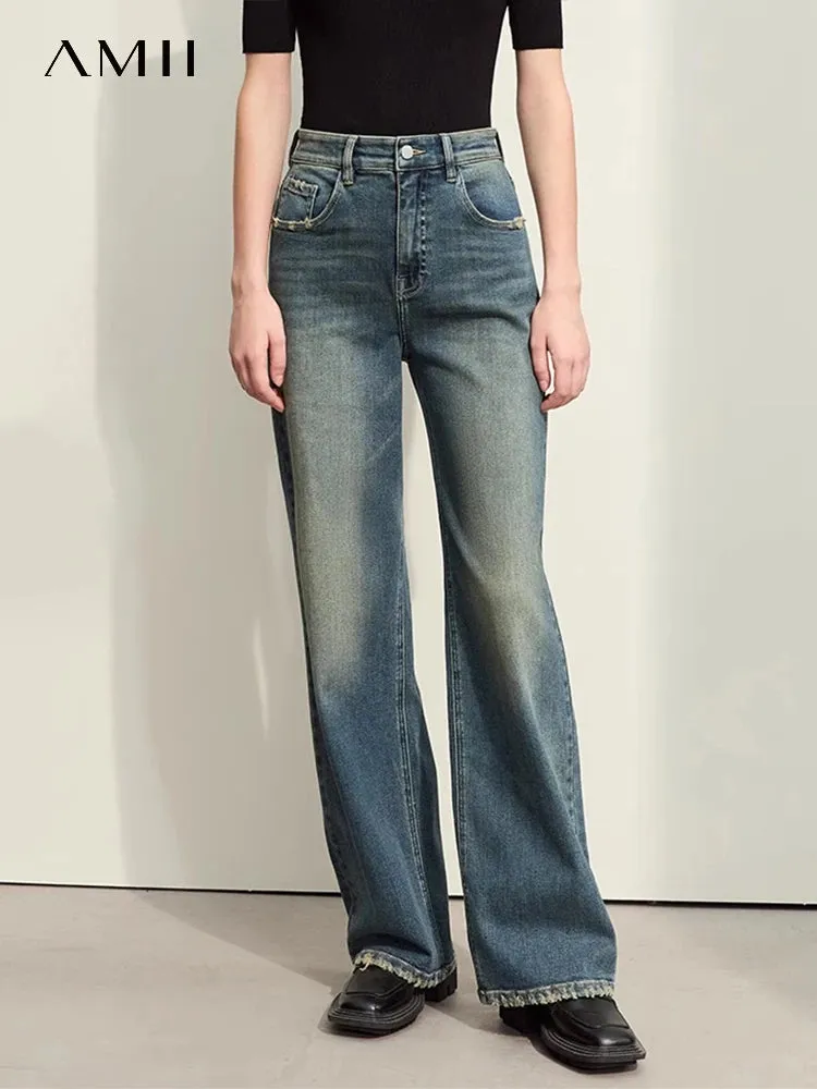Light Washed Slouchy Straight Jean