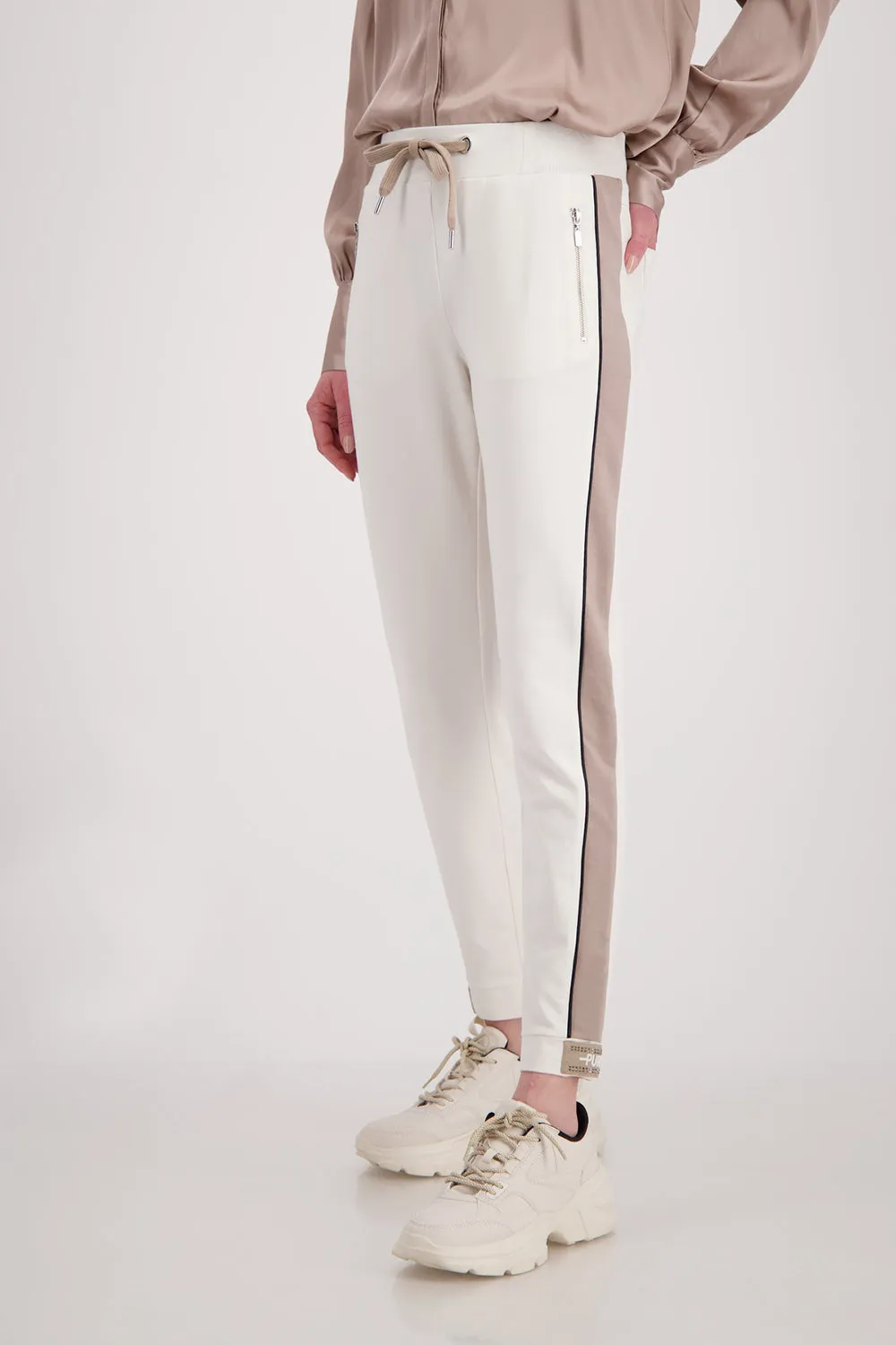 Monari Drawstring Pants with Side Stripe M407502