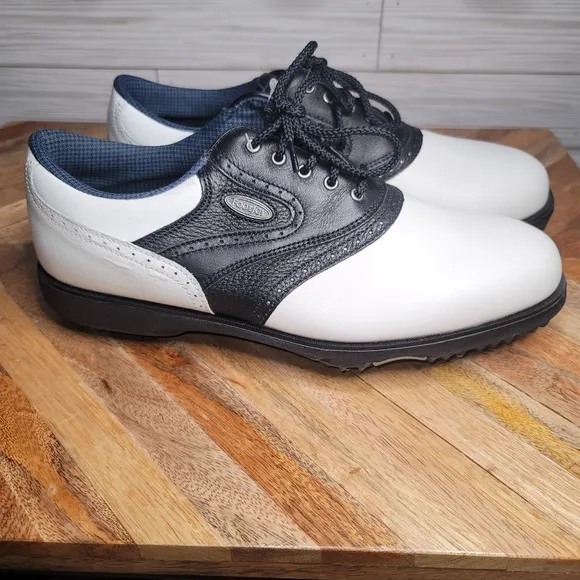 NWOT FootJoy Golf Shoes Womens Size 9M White Black Saddle Oxford Soft Spike Flaw