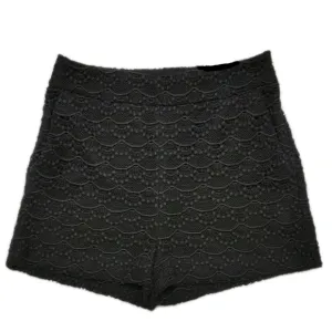 NWT Express Crochet Lace Shorts Ladies Size 6 Black NEW WITH TAGS!!