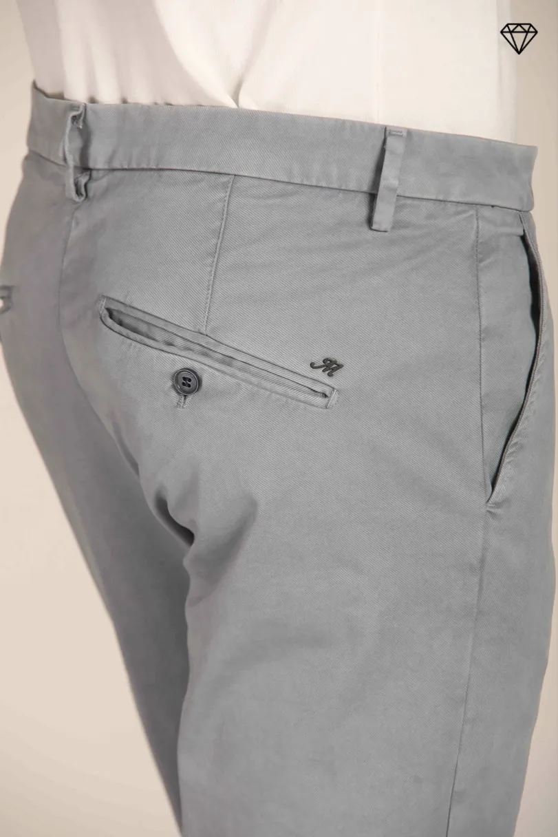 Osaka men's chino pants in cotton modal stretch carrot fit ①