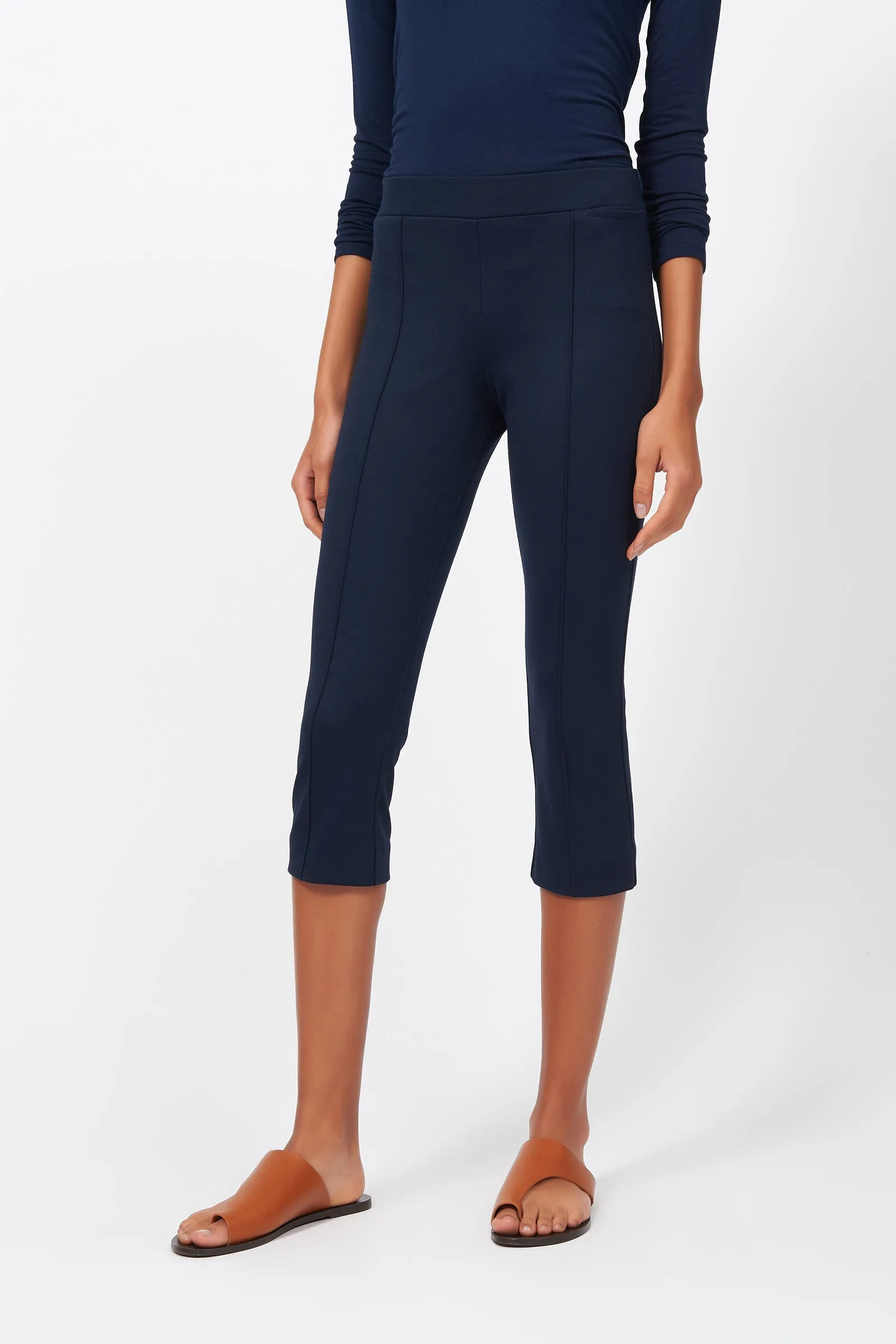 Pintuck Ponte 3/4 Pant - Navy