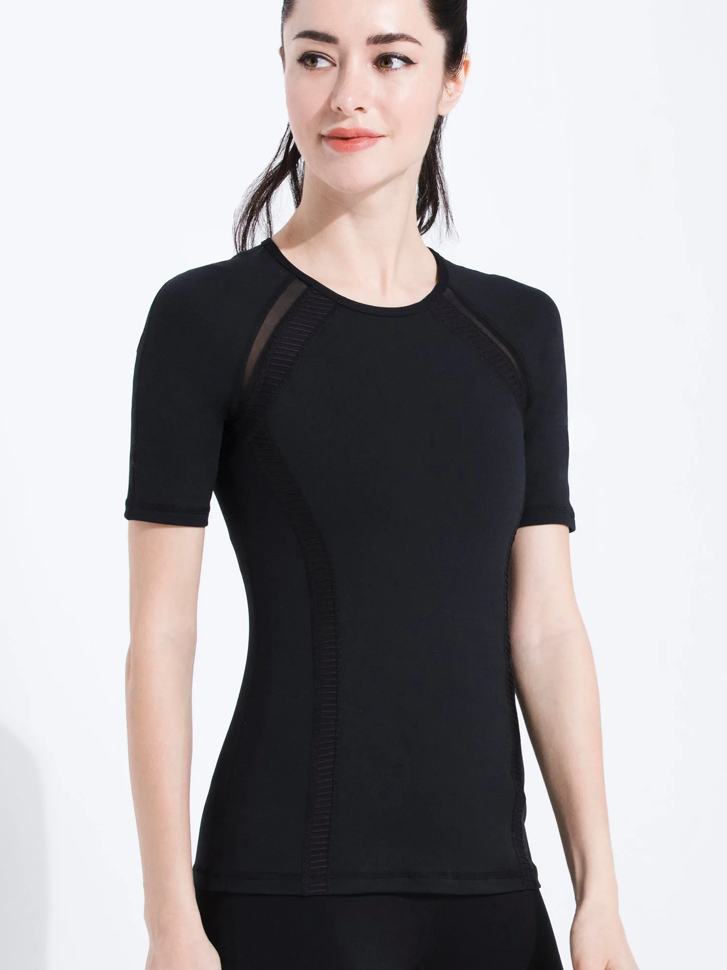 PLEATED MESH TEE, BLACK