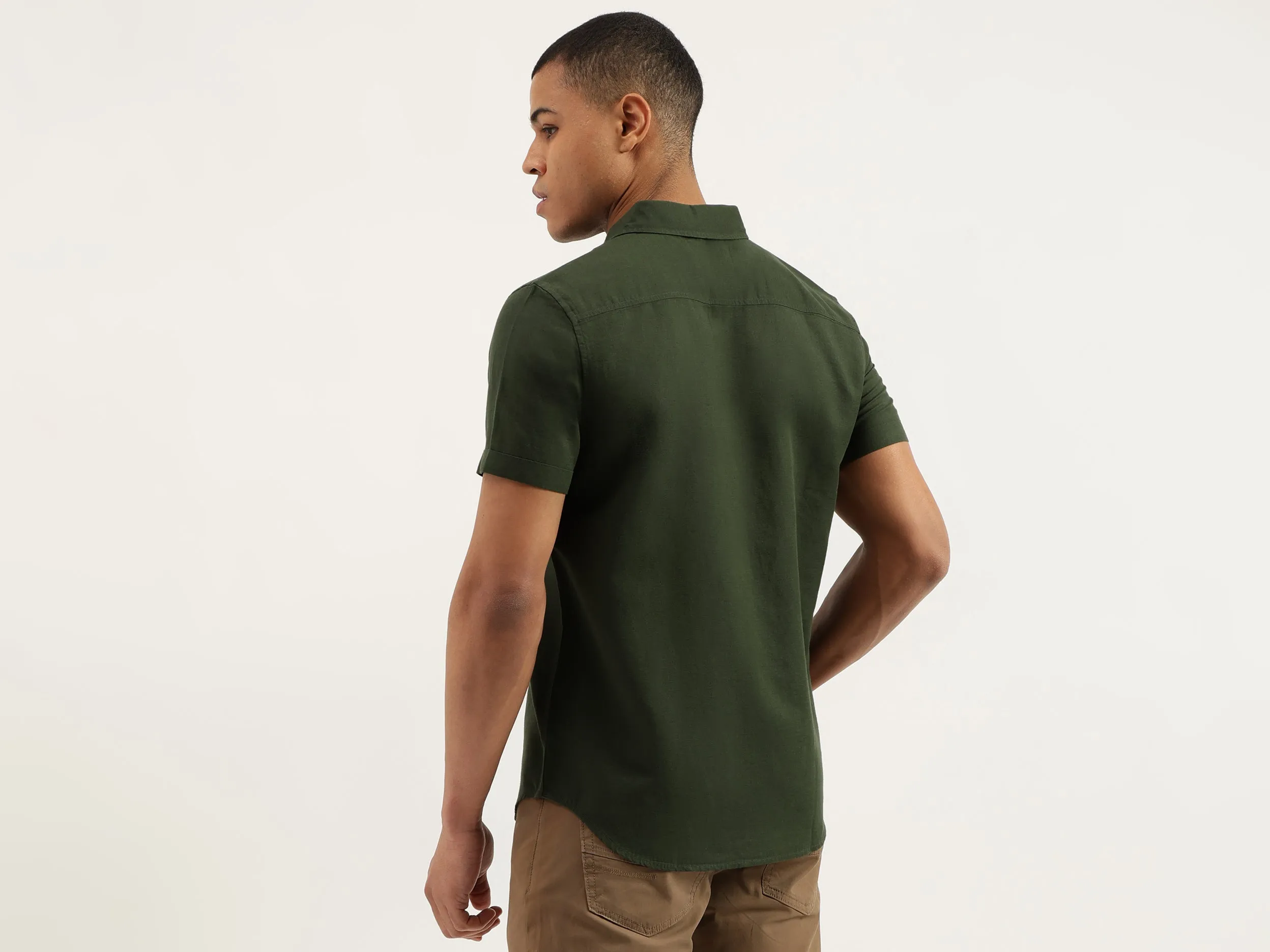 Regular Fit Spread Collar Solid Shirts