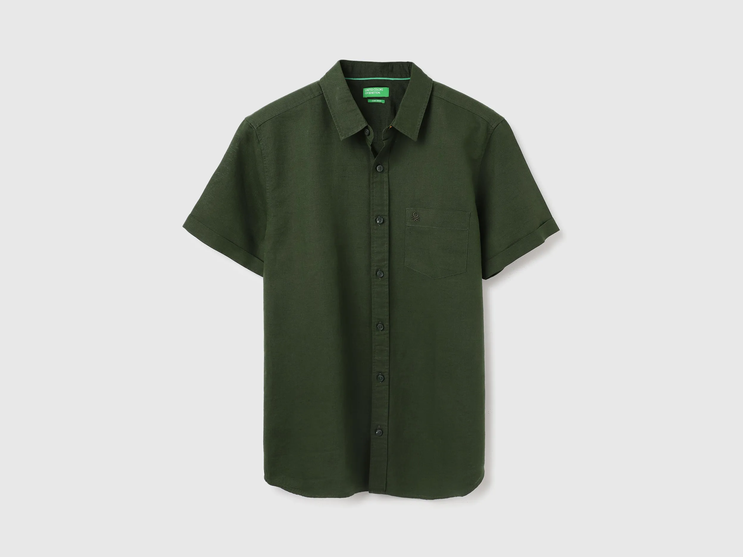 Regular Fit Spread Collar Solid Shirts