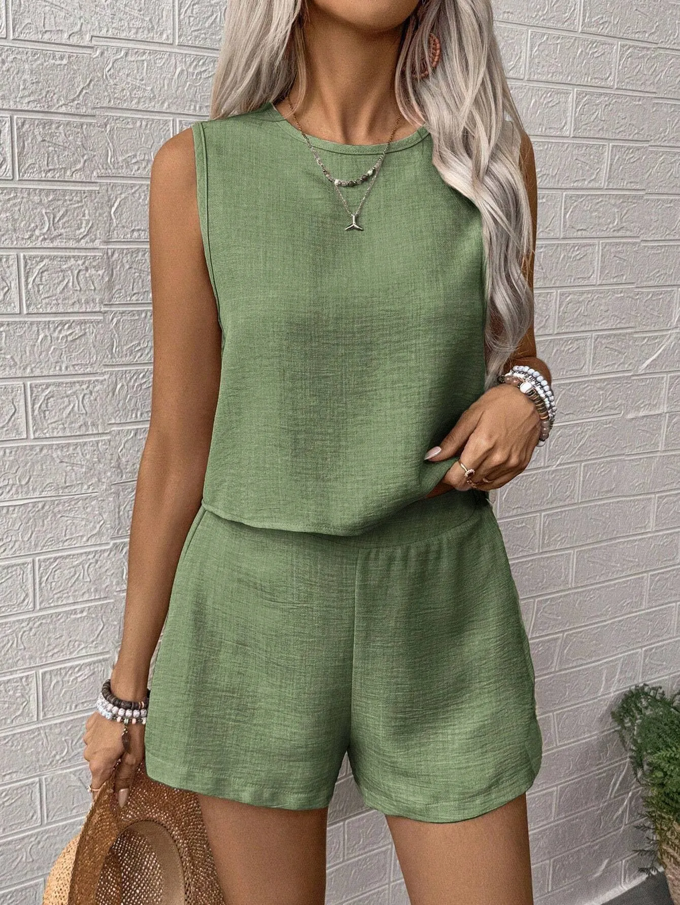 Relaxed Fit Sleeveless Top and Soft Shorts Two-Piece Set Perfect for Warm Days Outdoors