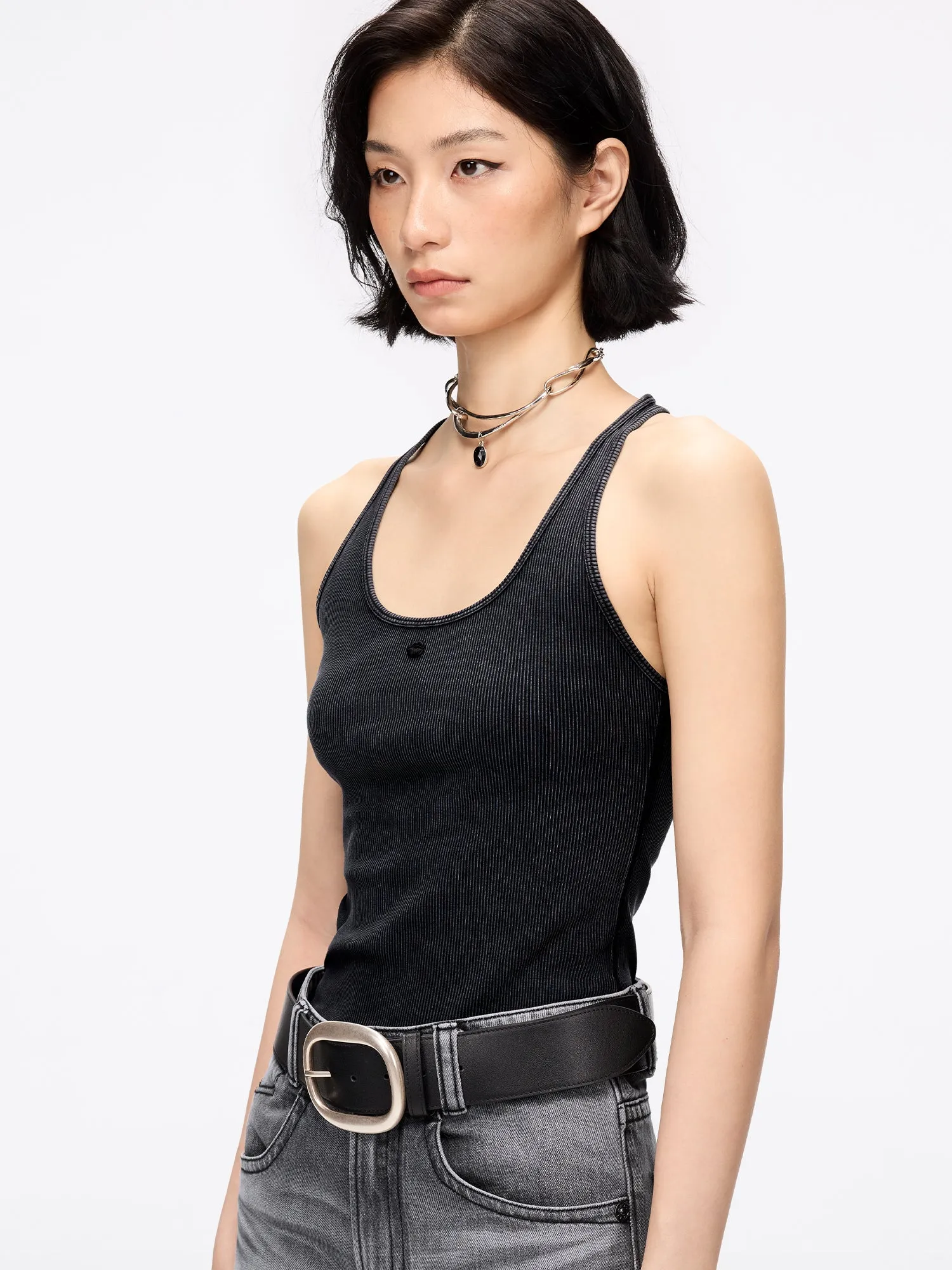Round Neck Sleeveless T-Shirt