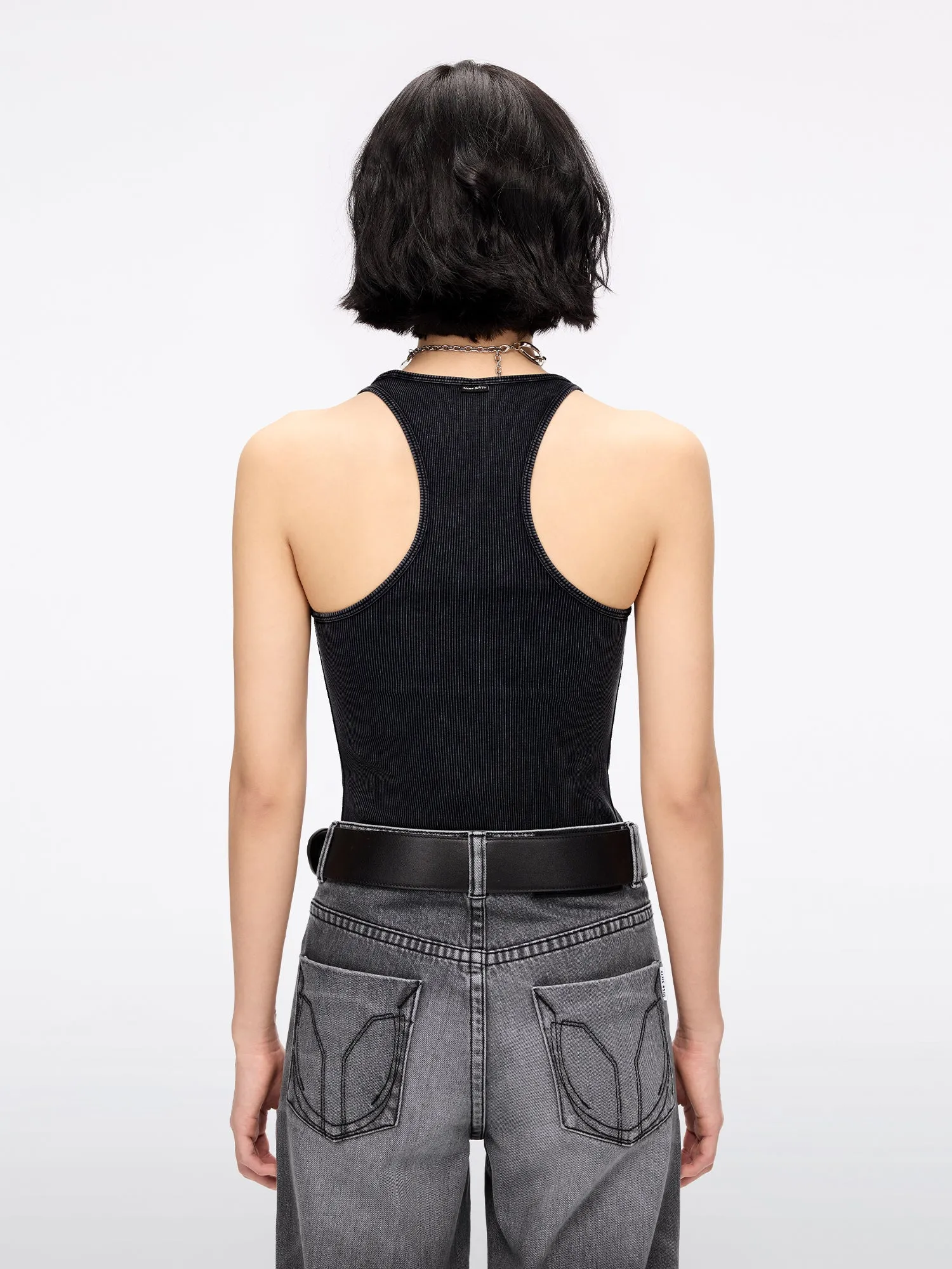 Round Neck Sleeveless T-Shirt