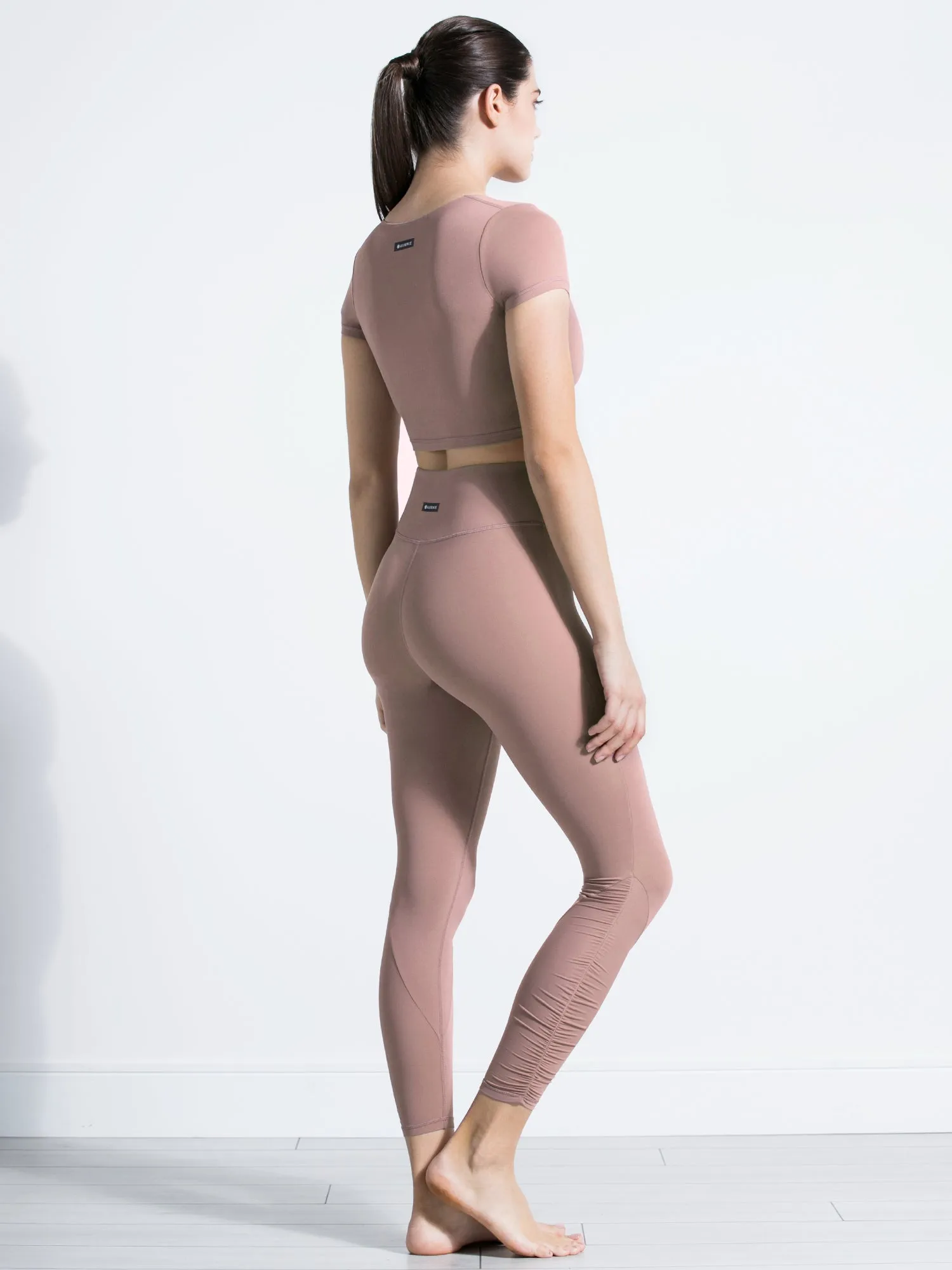 RUCHED NUDE TEE, ASH MAUVE