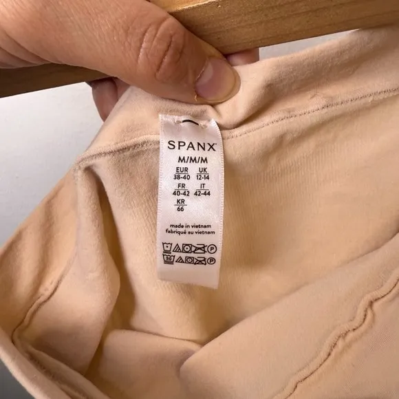 Spanx Power Series Shaping Short Soft Nude Size Medium NWOT