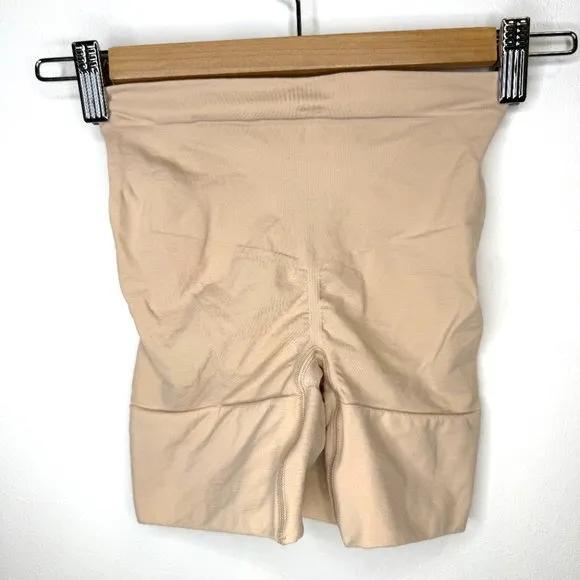 Spanx Power Series Shaping Short Soft Nude Size Medium NWOT