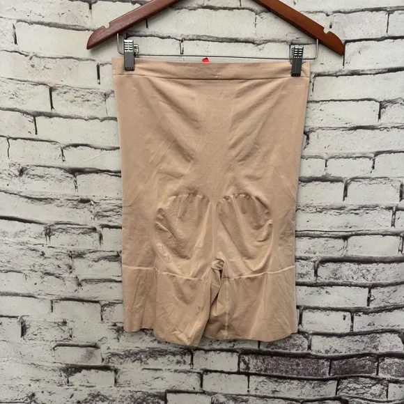 SPANX Sculpt OnCore High Waist MidThigh Shorts SZ 1X