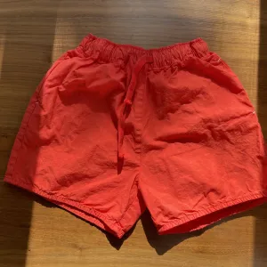 Surfer Short Red