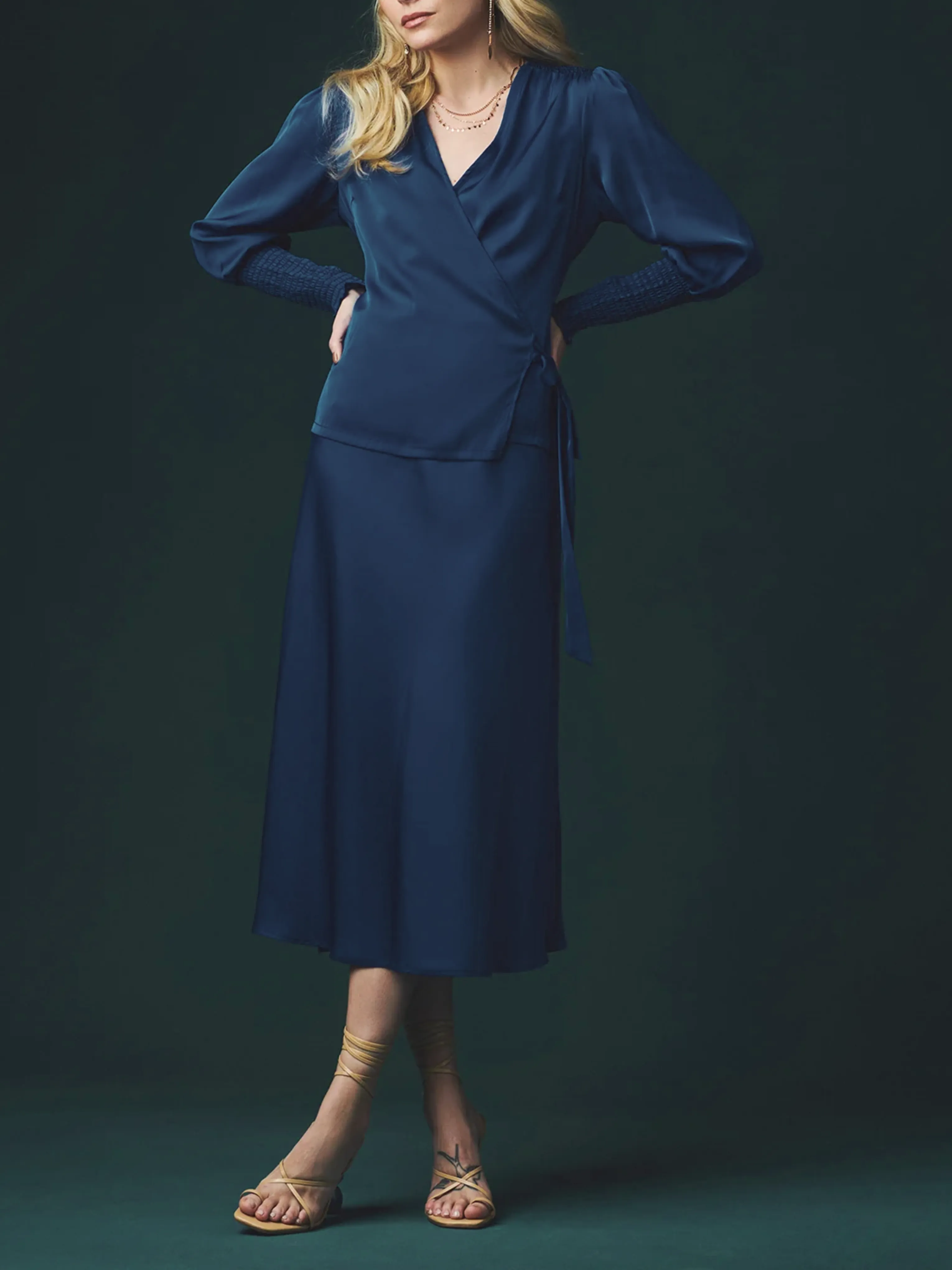 Thai Top in Navy