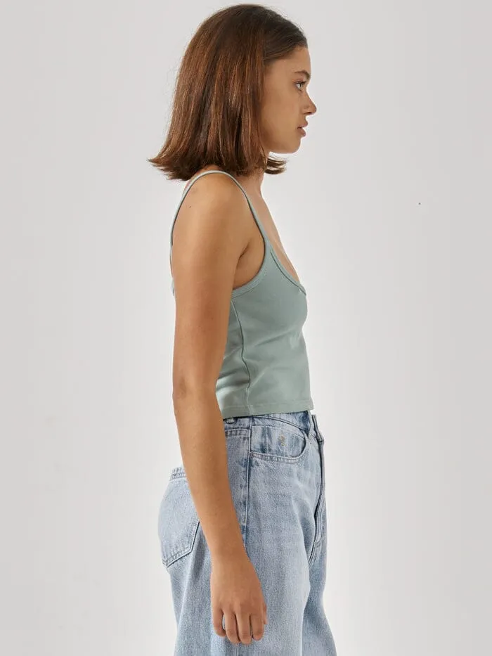 Two Minds Bound Tank
