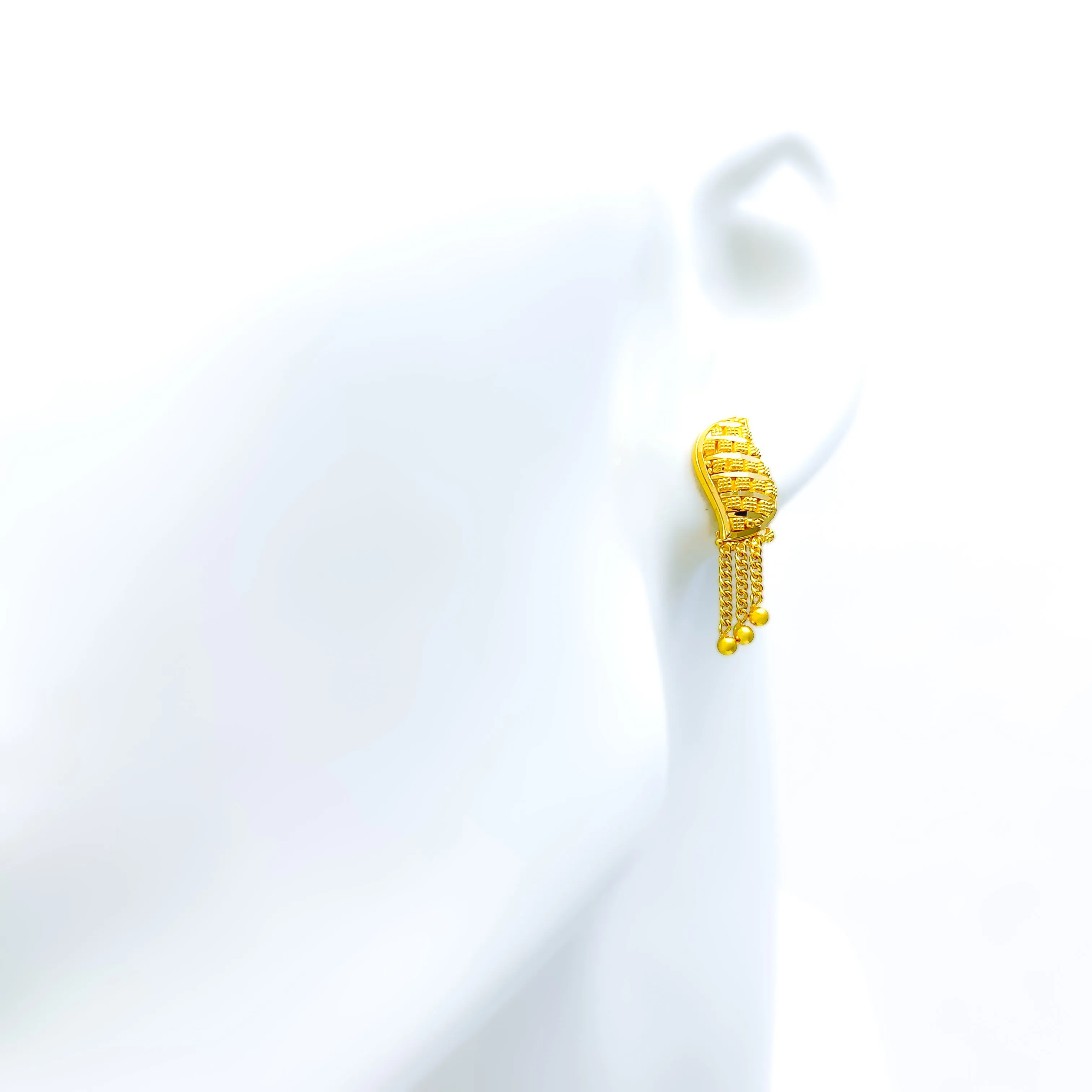 Upscale Dangling Leaf 22k Gold Earrings