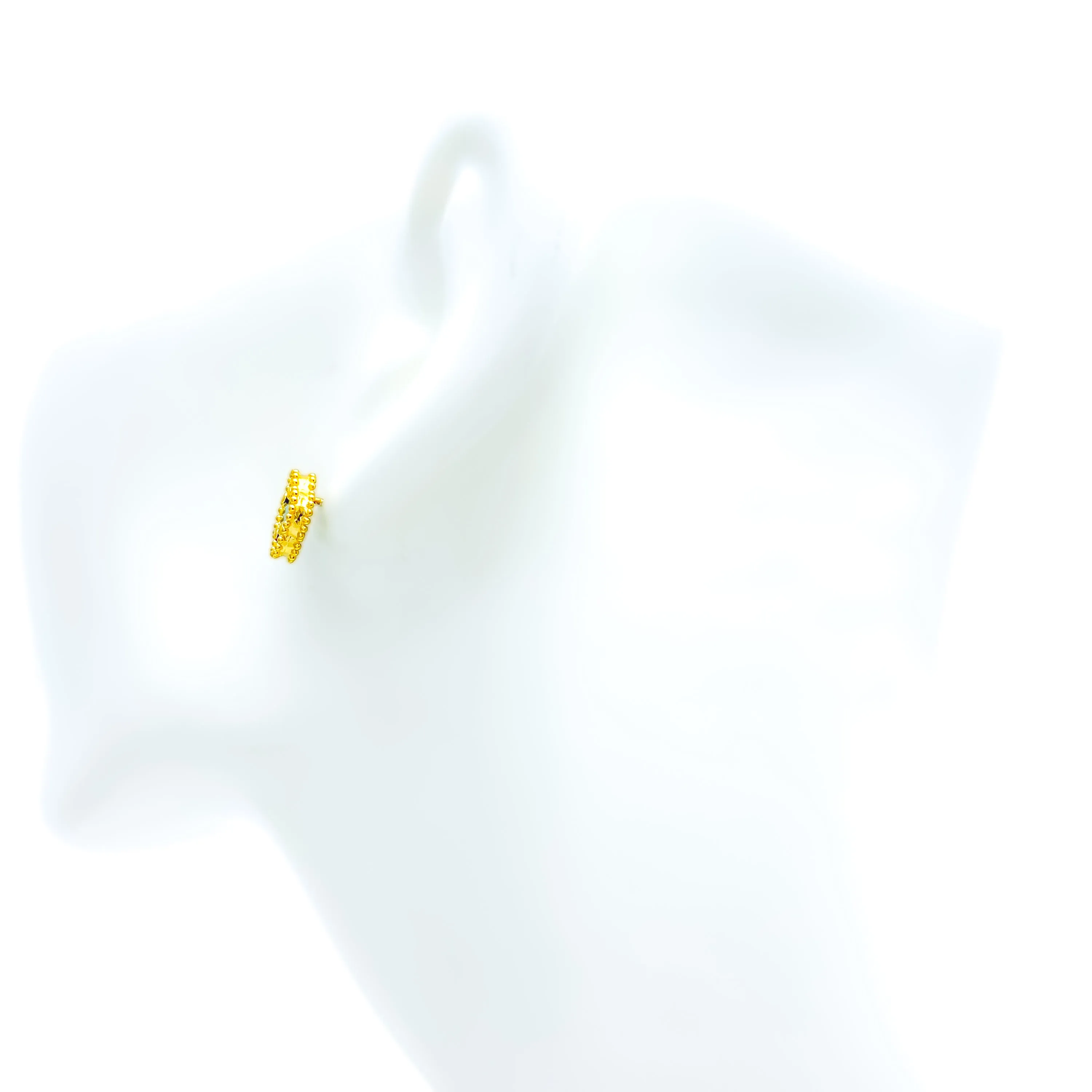 Vibrant Dazzling 21k Gold Clover Earrings
