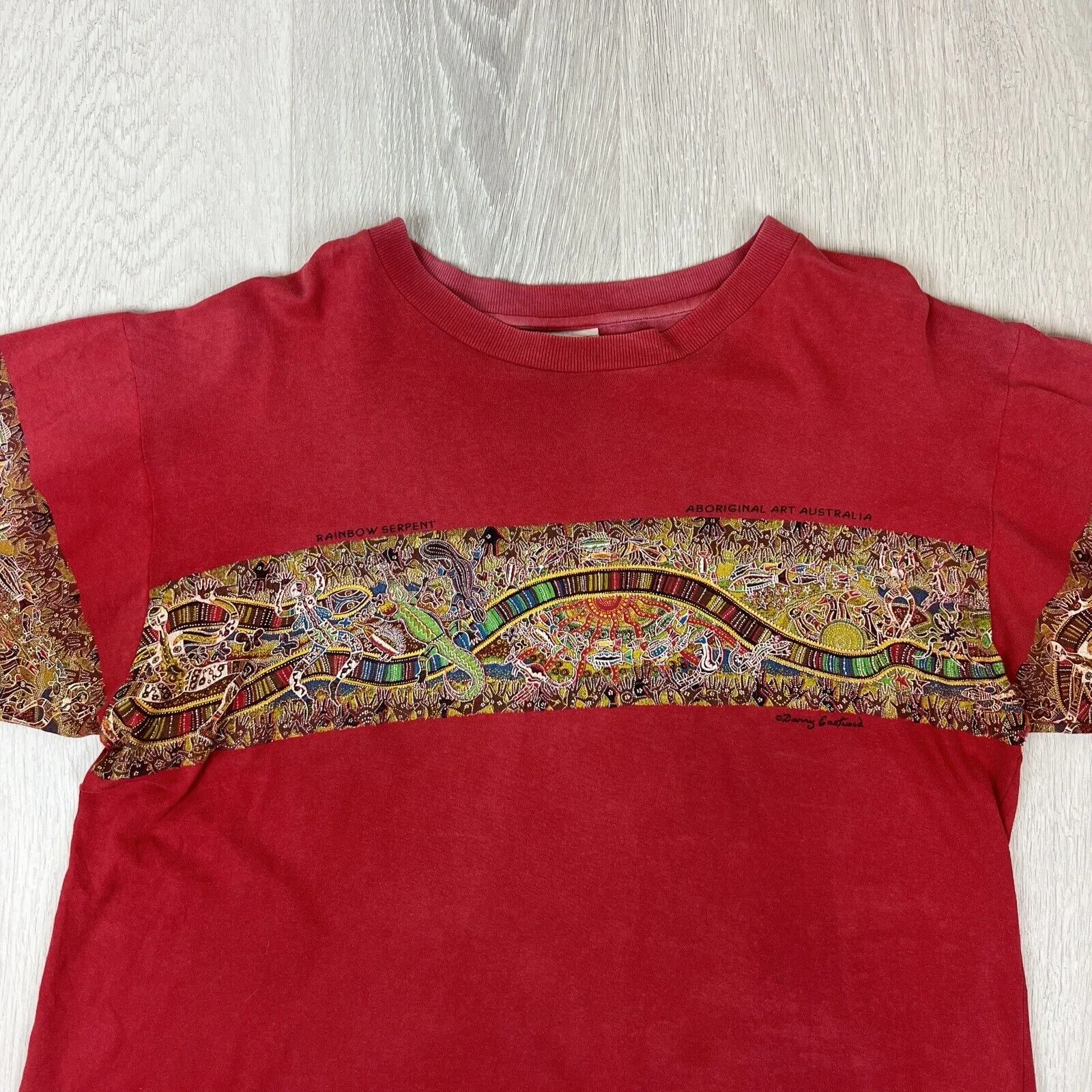 Vintage Goose’s T-Shirts Red Indigenous Art T-Shirt Size Medium Approx