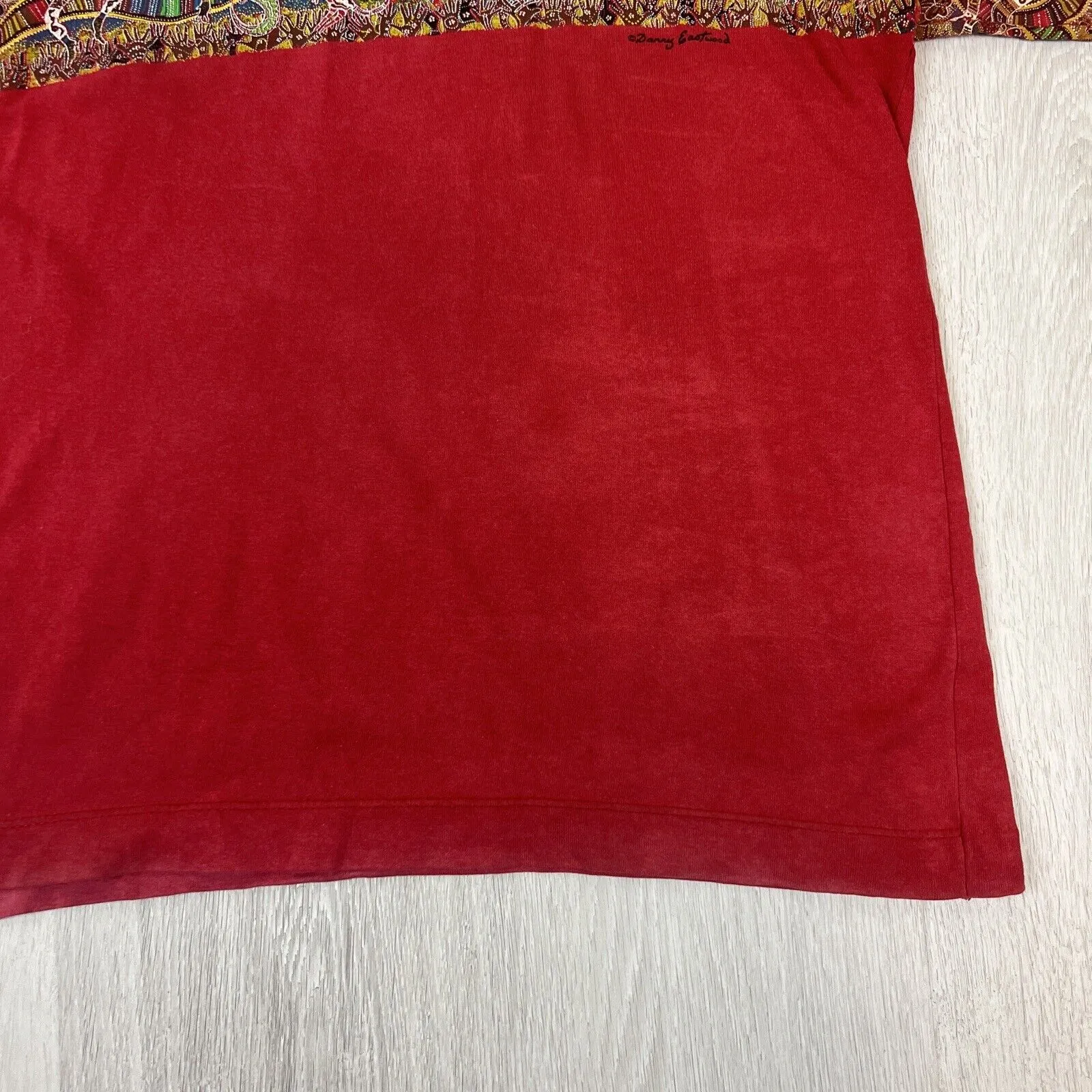 Vintage Goose’s T-Shirts Red Indigenous Art T-Shirt Size Medium Approx