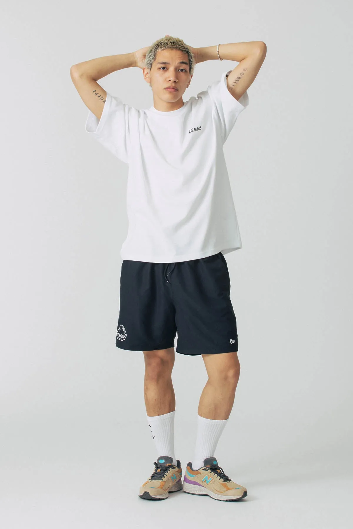 XLARGE × NEW ERA TEE - WHITE